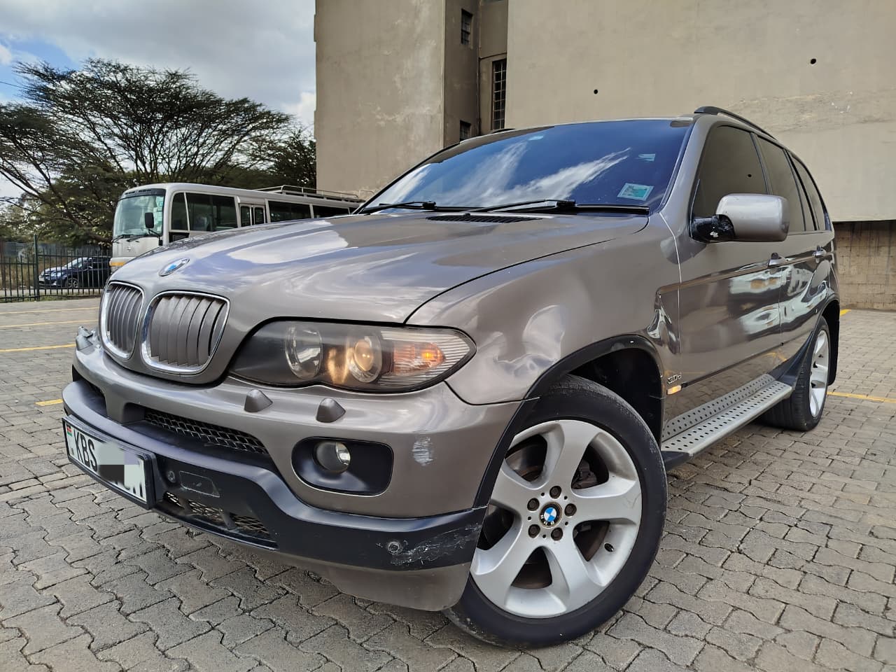 BMW X5 xDrive 30d Image 1